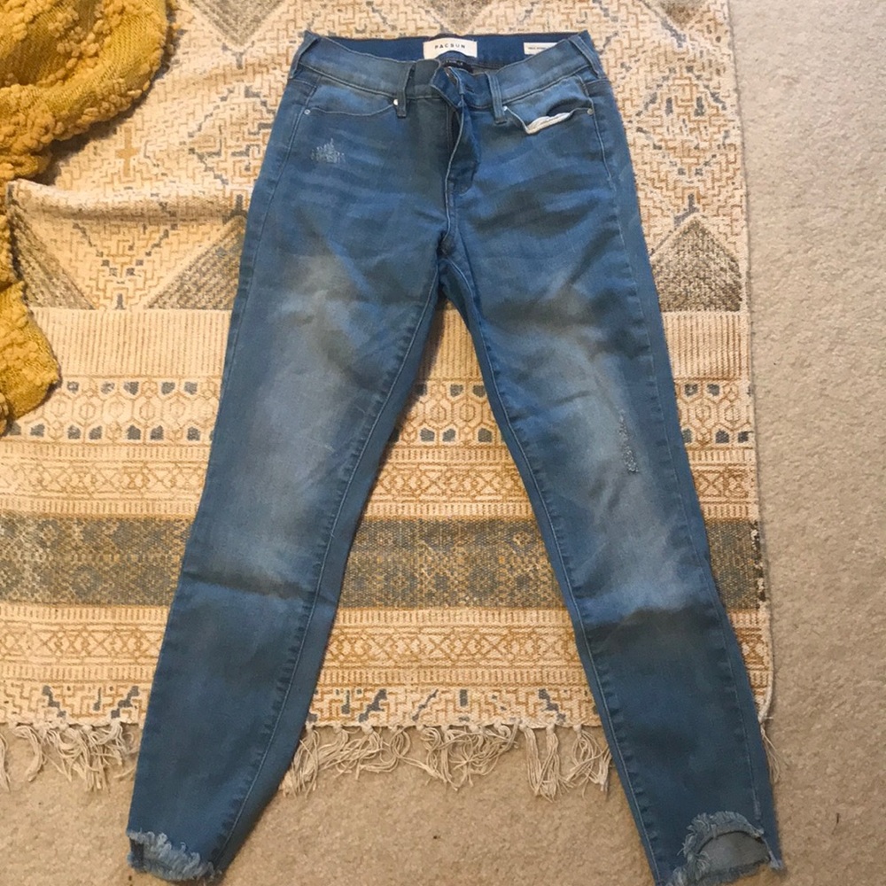 light wash jeans size 25 stretchy